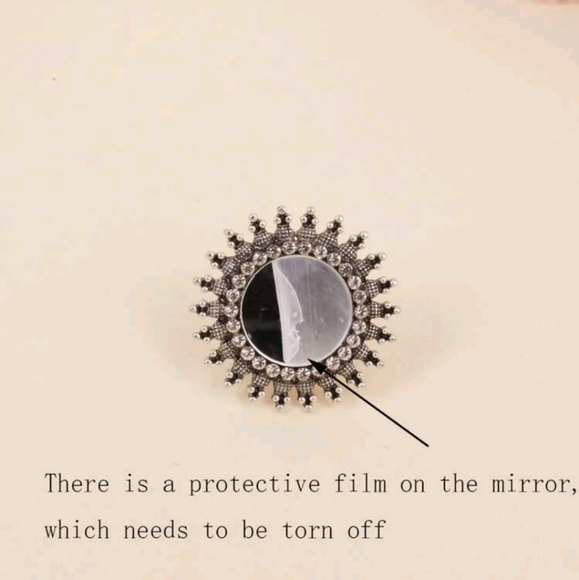 Ring - Picture 3 of 3